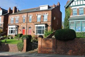 Broadway North Main Pic