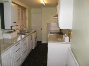 80b8e0cd976915ef06af1356495a0456ee1bf0dc